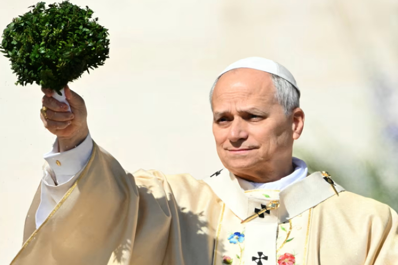 Pope Leo XIV Delivers Easter Message of Resilience Amid Global Turmoil
