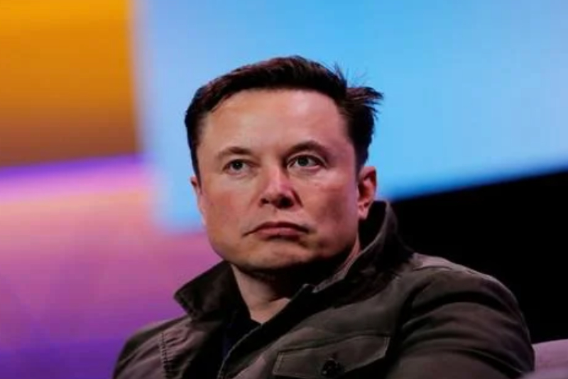 Elon Musk Publicly Confronts Reid Hoffman Over Epstein Associations